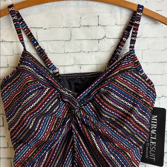 Miraclesuit NWT 6552447 Shimmer Links Love Knot Underwire Tankini Top 16 Vacay - Picture 11 of 16